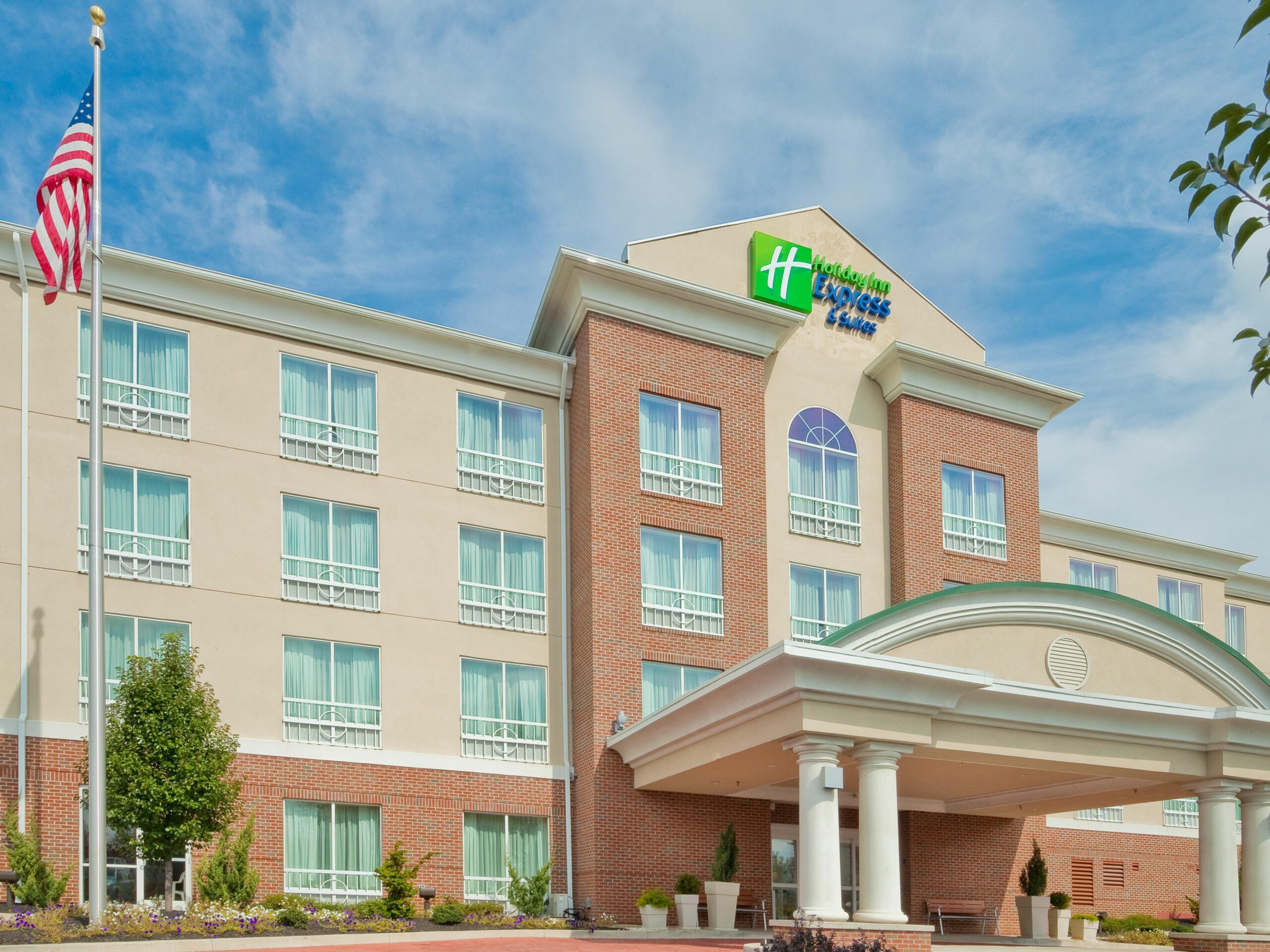 Read more about the article Holiday Inn Express